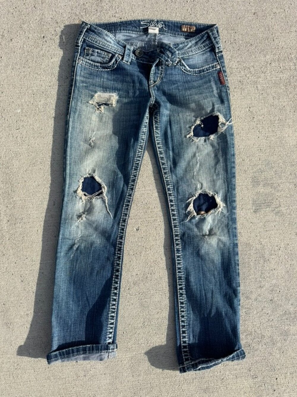 Silver Jeans “Tuesday” Cropped Distressed Jeans – Women’s Size 0